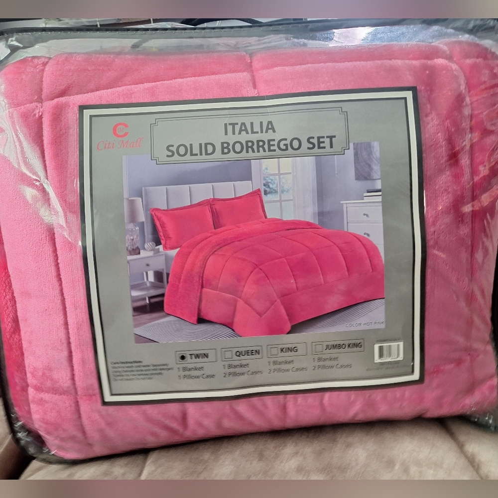 ITALIA Solid Borrego Blanket Set - Pink Twin Size BRAND NEW